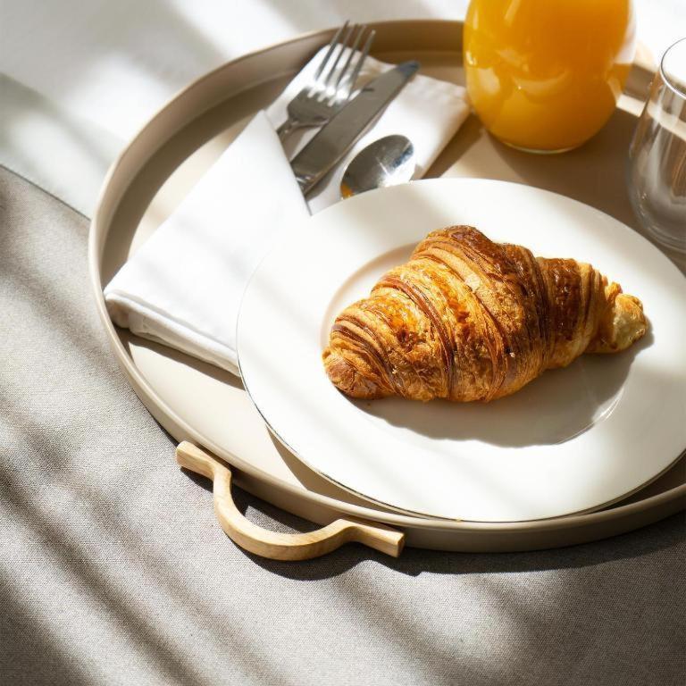 Opera Hotel Тбілісі Екстер'єр фото